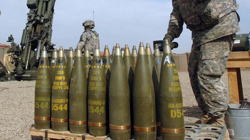 Западные снаряды 155 мм производства одной страны не подходят для гаубиц другой — глава МИД Украины
