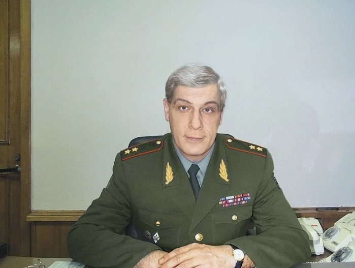 Генерал-лейтенант в отставке Евгений Бужинский, профессор ВШЭ