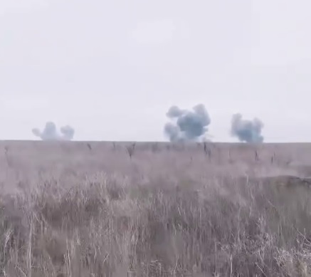 Удары авиабомб КАБ по позициям ВСУ в Донбассе