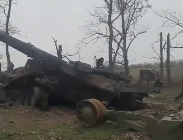 Уничтоженная украинская артиллерийская установка. Источник - U_G_M