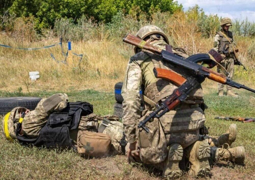 01.04.2025 Полный провал ВСУ! ВС РФ вышли к Валентиновке и перерезали путь к Каменке! Враг в панике бежит из Белгородской и Курской областей. Сводки с фронта СВО, карта боевых действий на Украине на сегодня