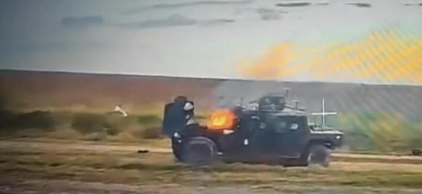 21.04.2025 Мощнейшие удары возмездия по Незалежной! Охват с флангов на Лиманском направлении, ликвидация штаба ВСУ на Херсонском фронте, наступление ВС РФ под Северском. Военные сводки с фронта, карта боевых действий на Украине на сегодня